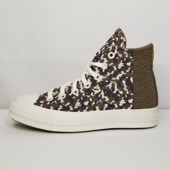 Converse Women's Chuck 70 Hi Tops Size 5.5 Sand Dune/ Raisin A01704C NWT - Picture 5 of 8